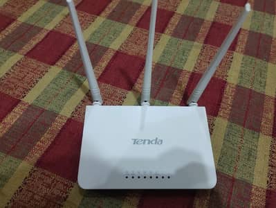 Tenda wifi Router
