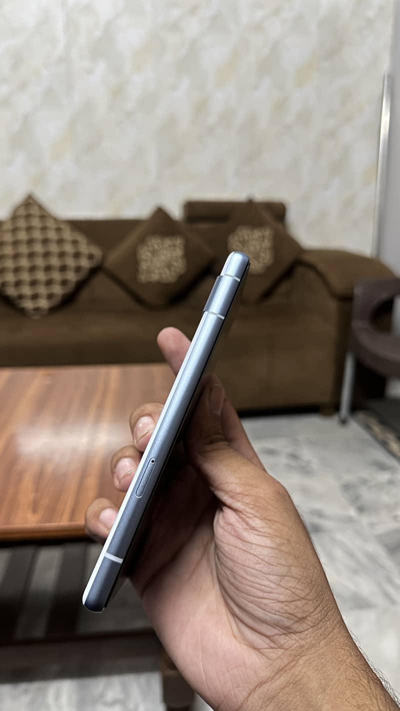 Google Pixel 7a 1