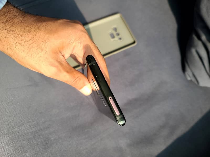 Samsung Mobile Note 9 3