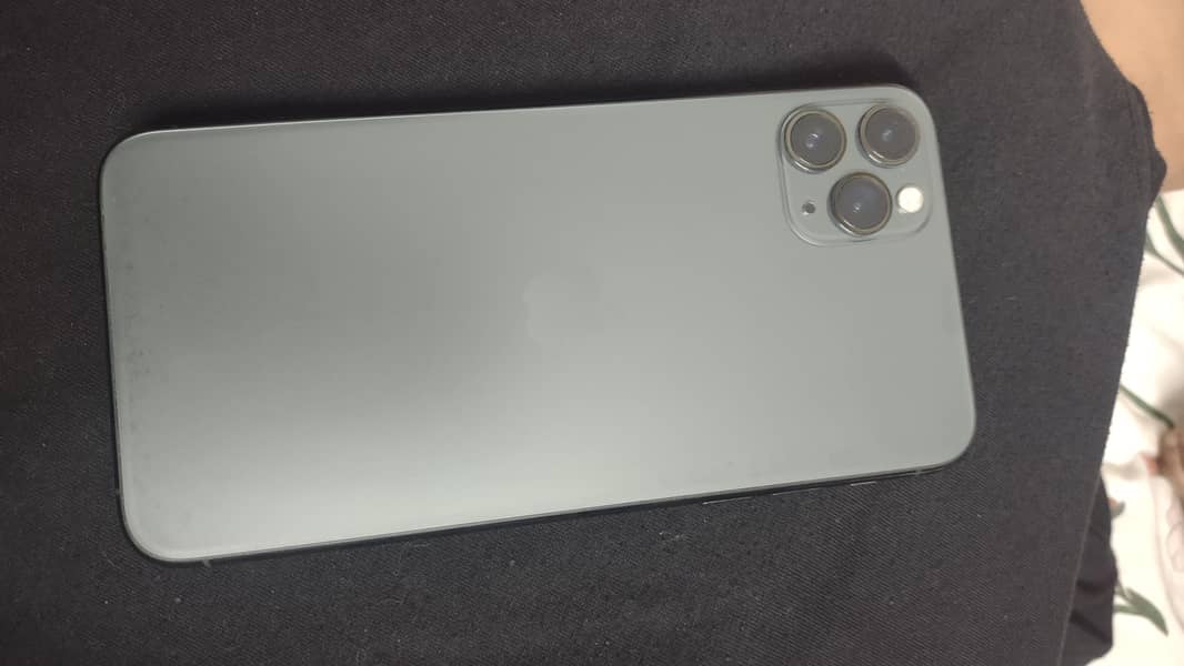 Apple iPhone 11 Pro Max 1