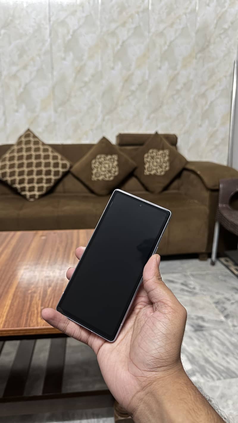Google Pixel 7a 1