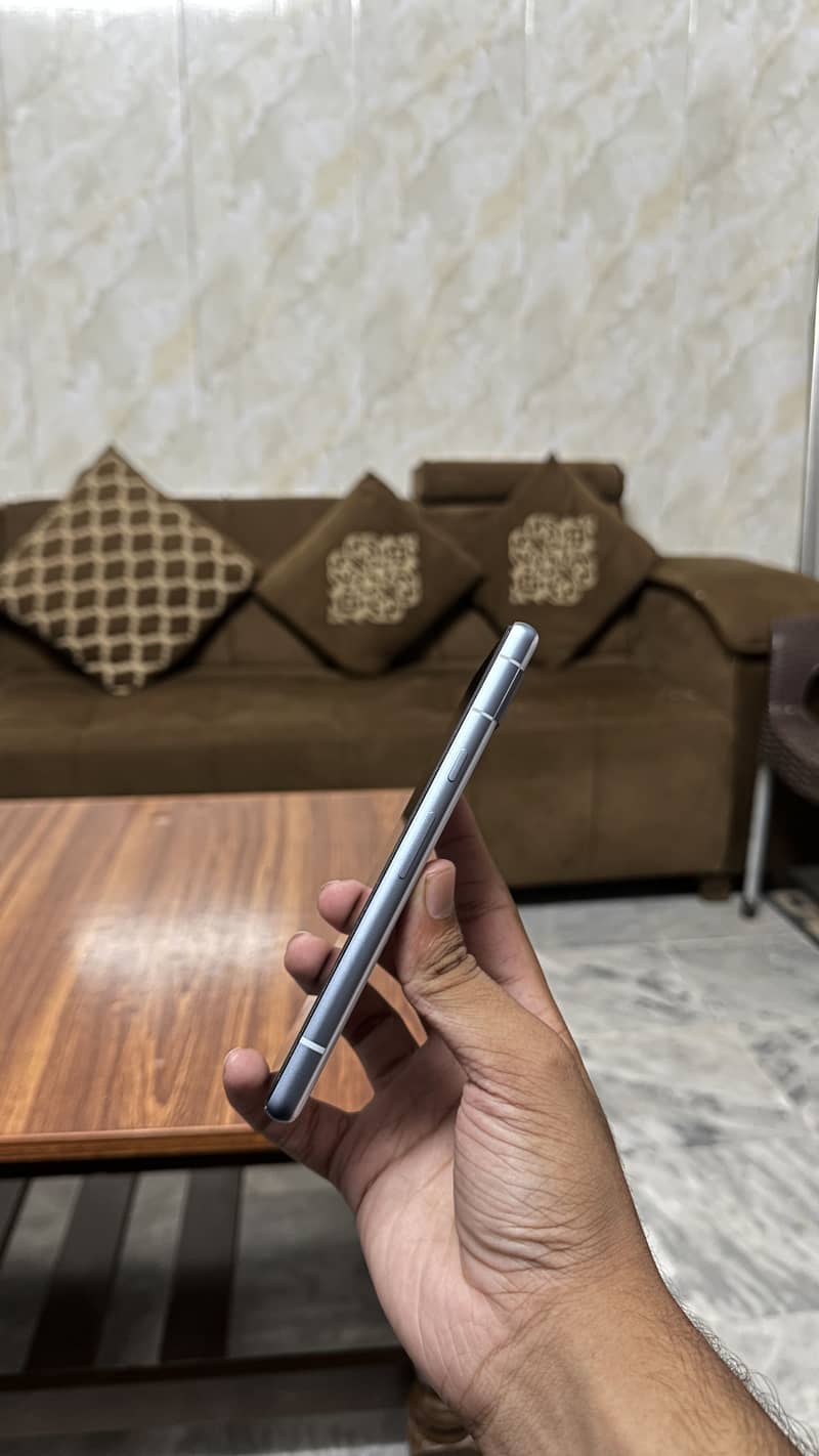 Google Pixel 7a 3