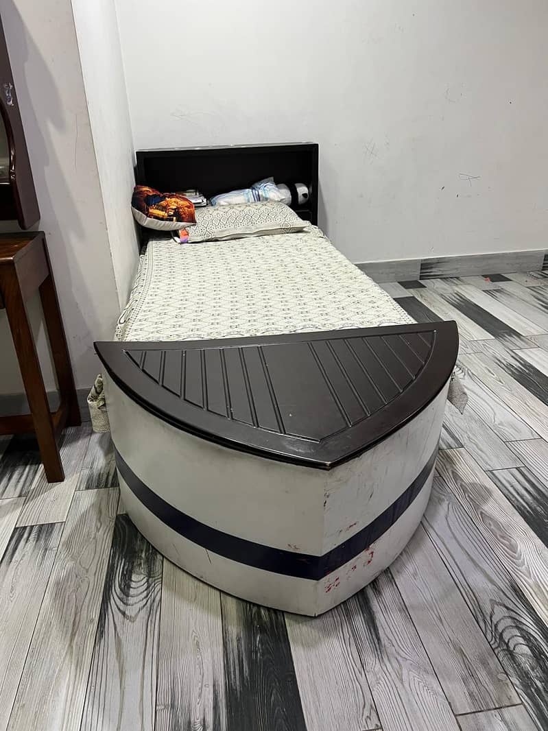 Single Bed 1