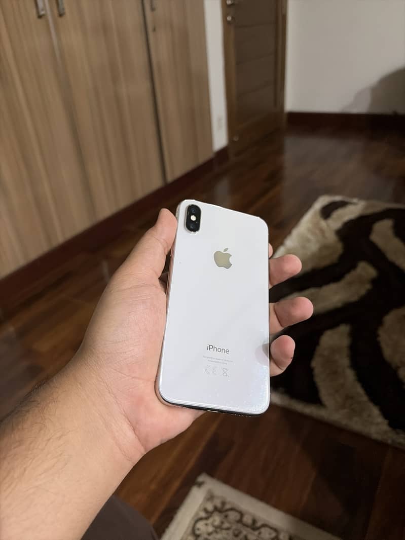 Apple iPhone X 0