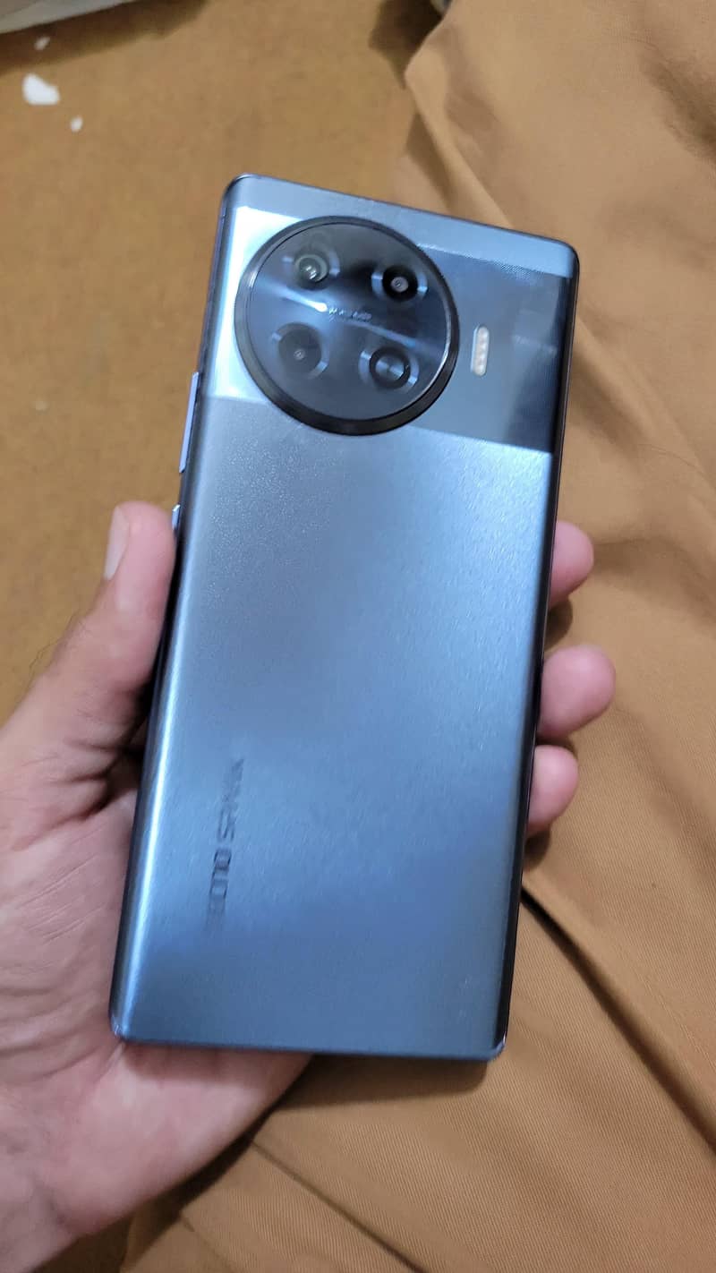 Tecno Spark 20 Pro Plus 1