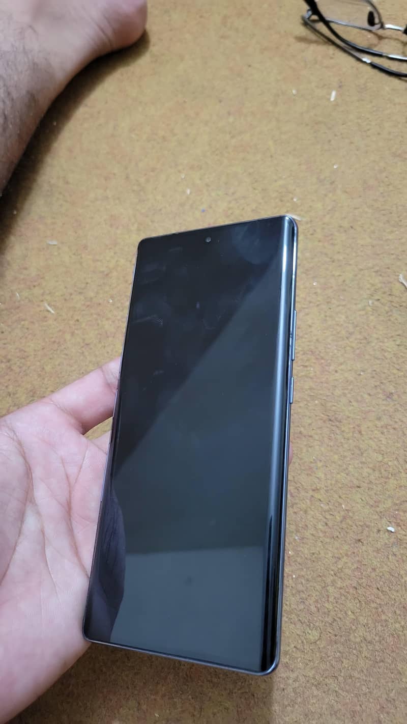 Tecno Spark 20 Pro Plus 3