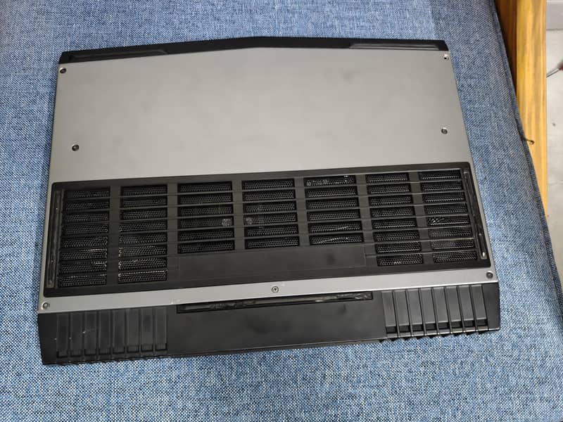 Alienware Gaming laptop 3