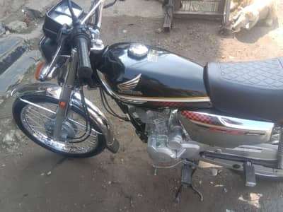 selling Honda 125