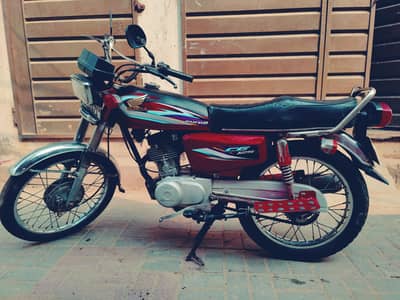Honda 125cc 2016model   urgent sale
