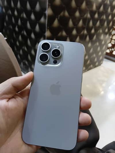 Apple iPhone 15 Pro Max