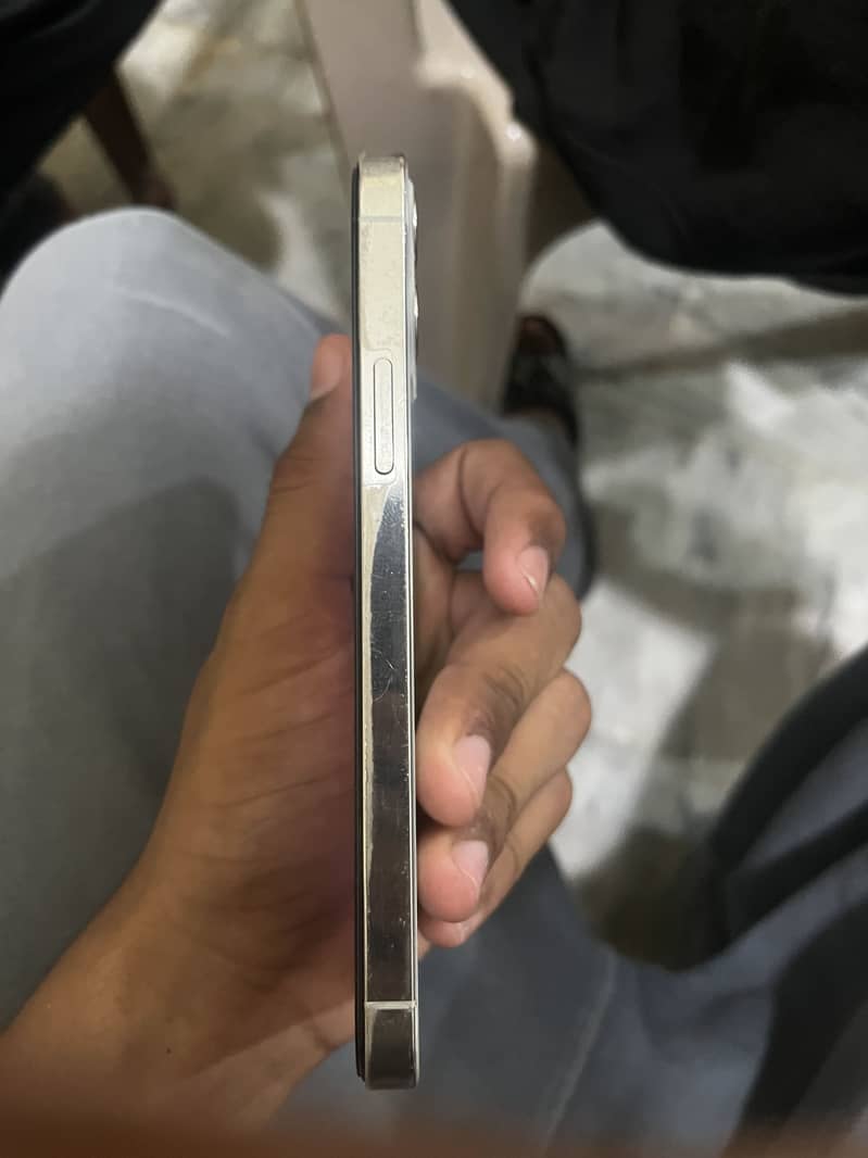 Apple iPhone 12 Pro 7
