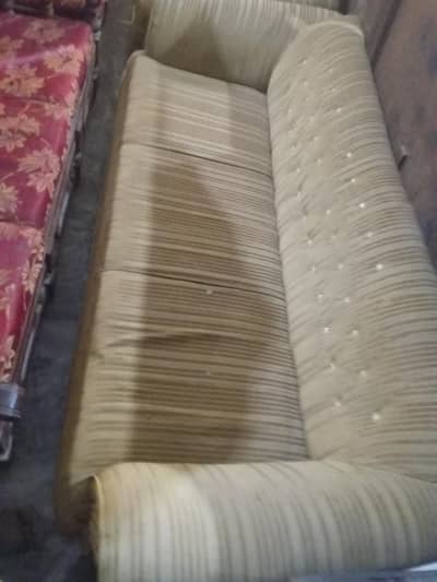 censation maujud hai