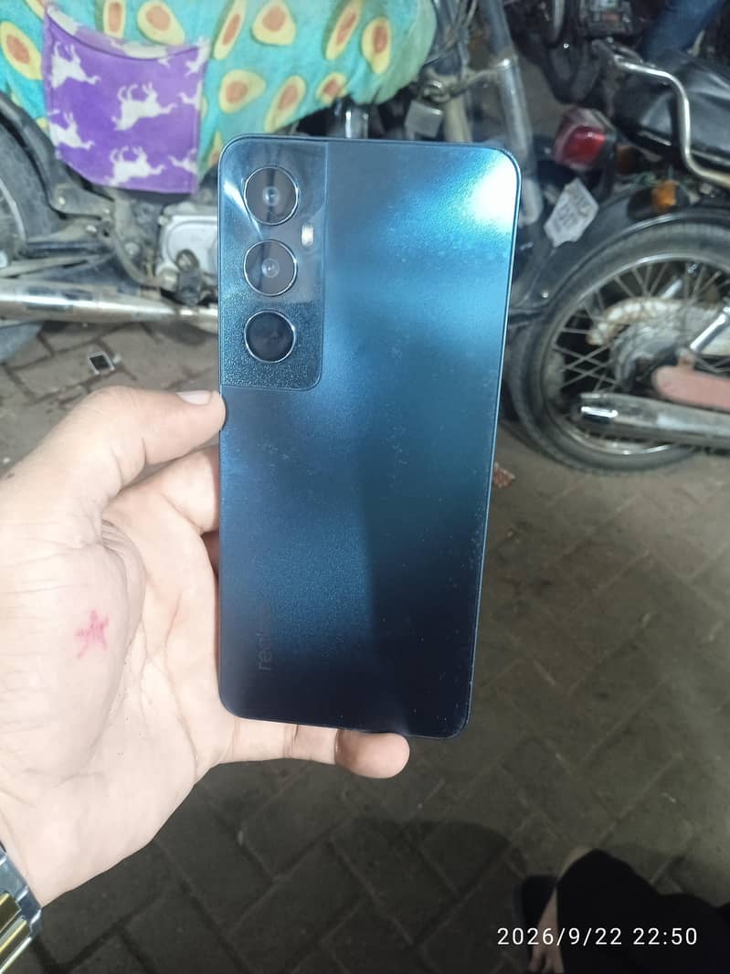Realme C65 0