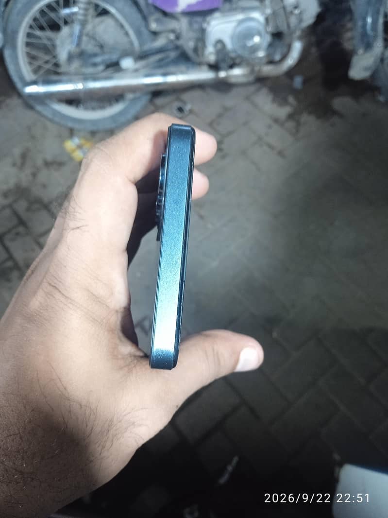 Realme C65 3
