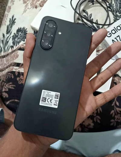 SAMSUNG A17