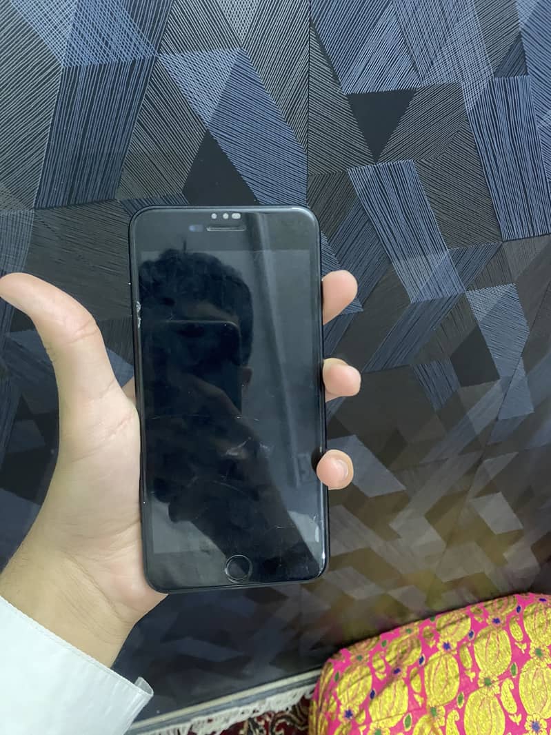 Apple iPhone 7 Plus 2