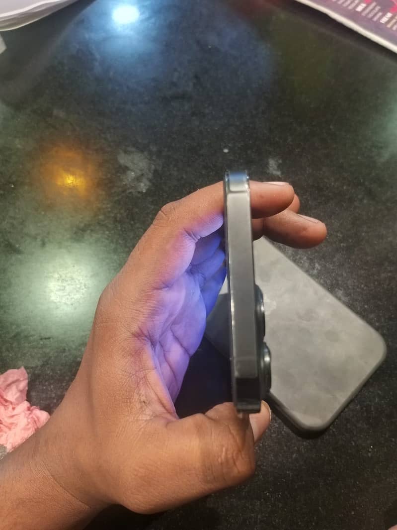 Apple iPhone 13 Pro Max 3