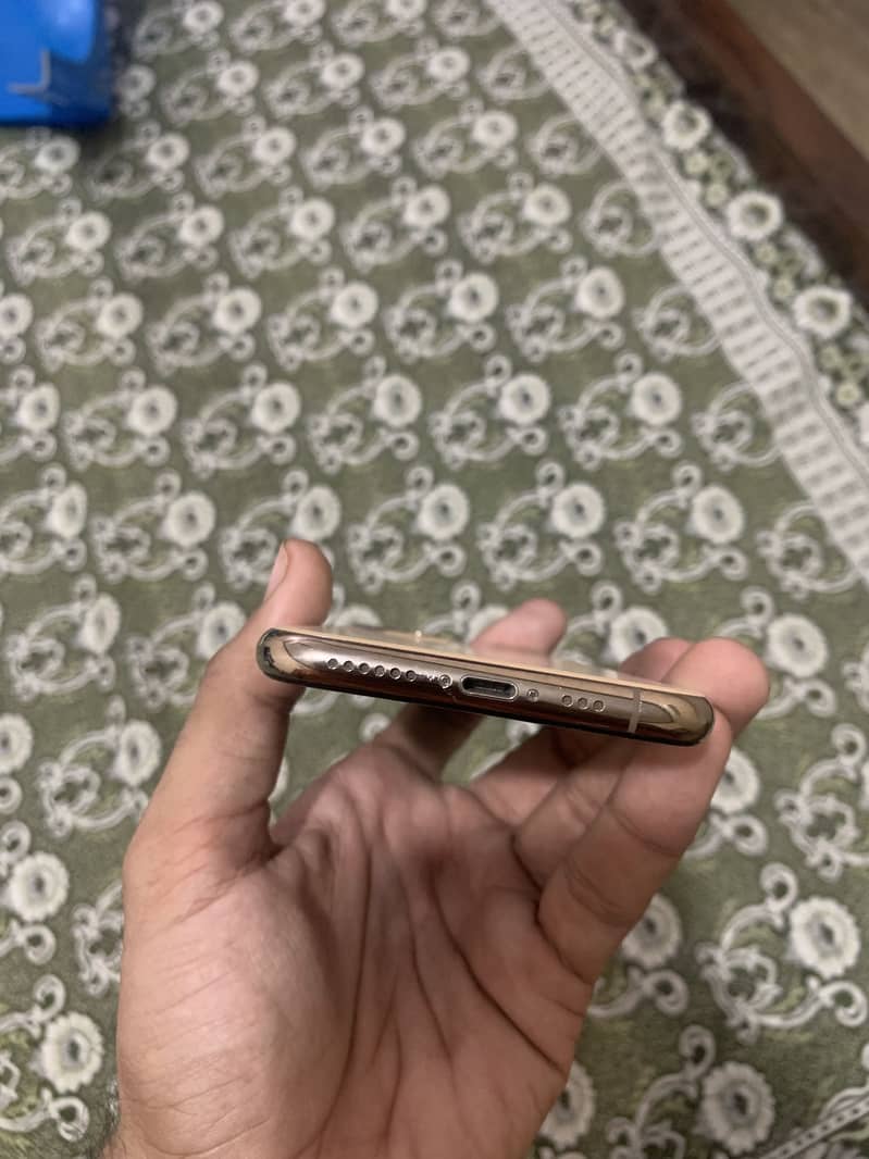 Apple iPhone 11 Pro 3