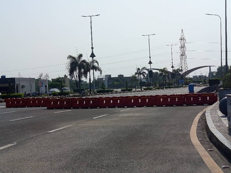 1 Kanal Plot With Possession In Eagle Block 3
