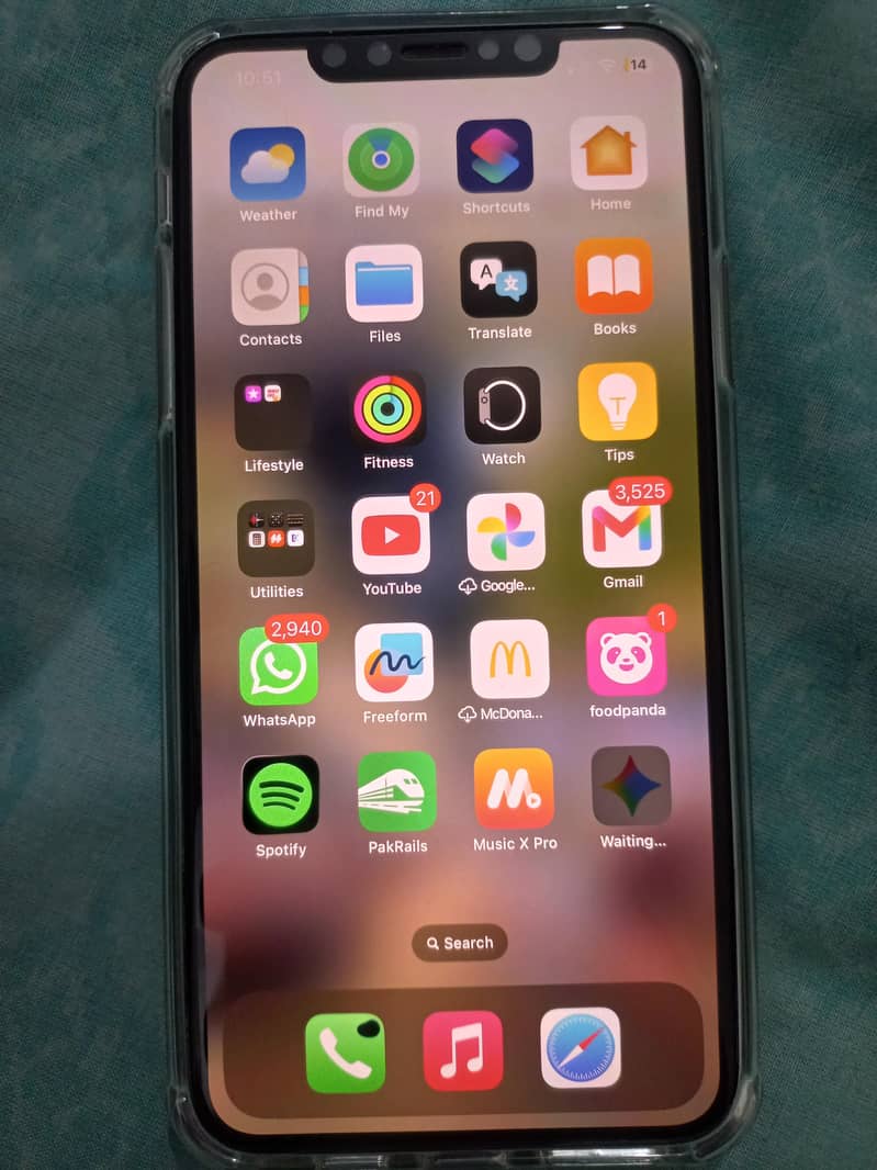 Apple iPhone 11 Pro Max 3