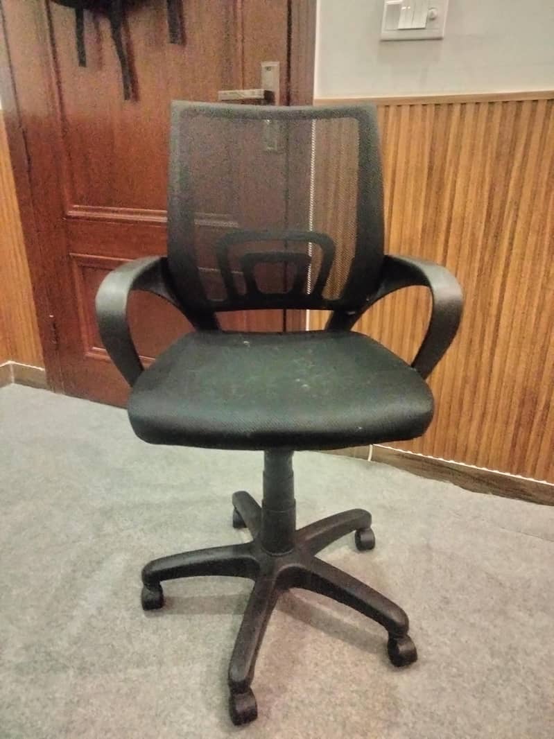 Study Table & Chair Set – Good Condition 3
