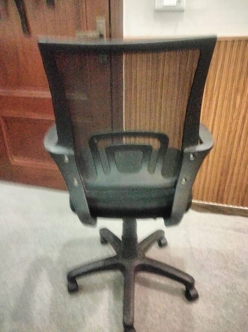Study Table & Chair Set – Good Condition 5