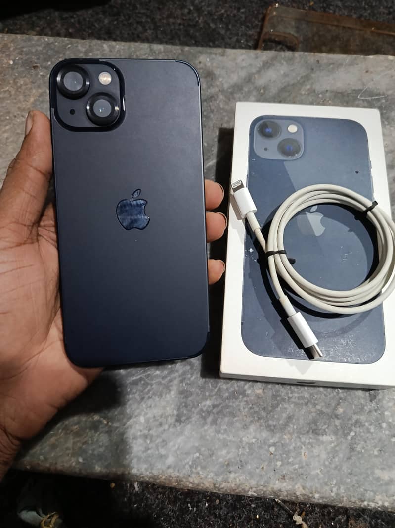 Apple iPhone 13 2