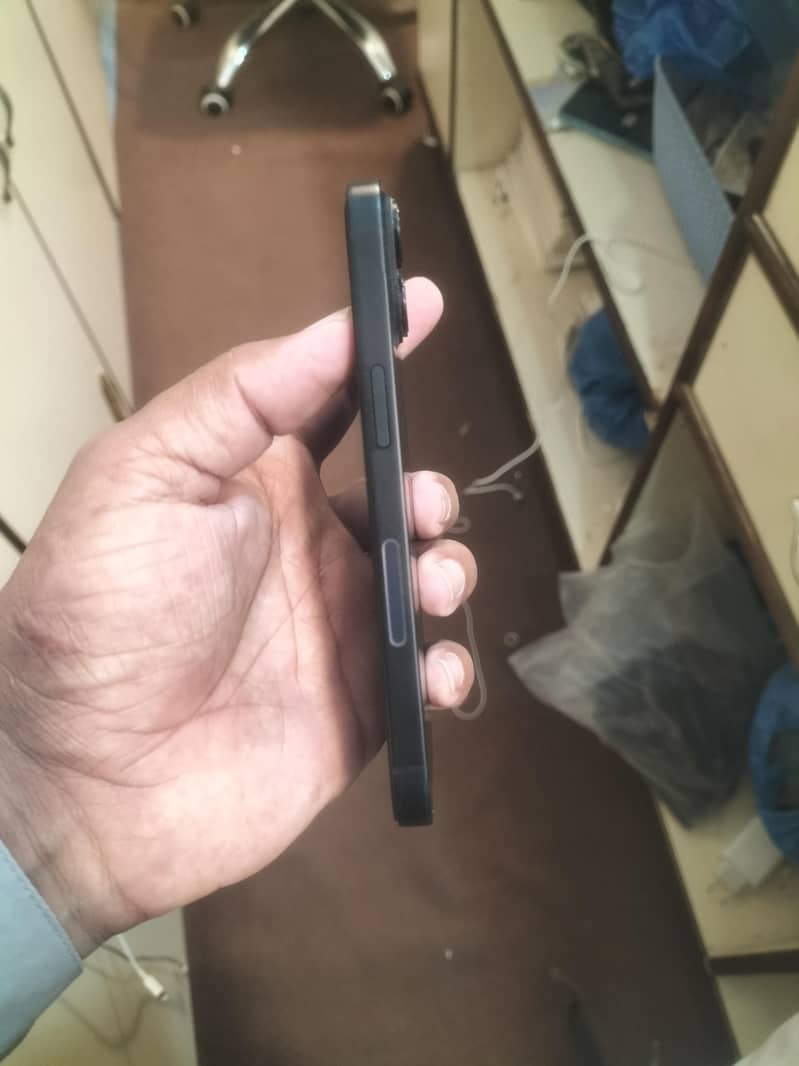 Apple iPhone 14 5