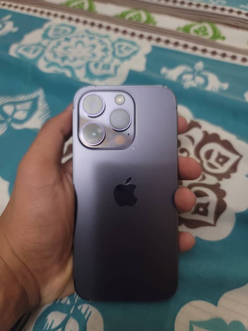 Apple iPhone 14 Pro 0
