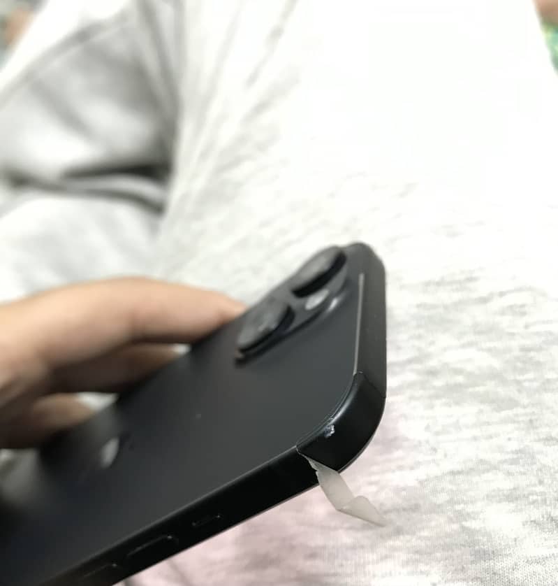 Apple iPhone 15 2