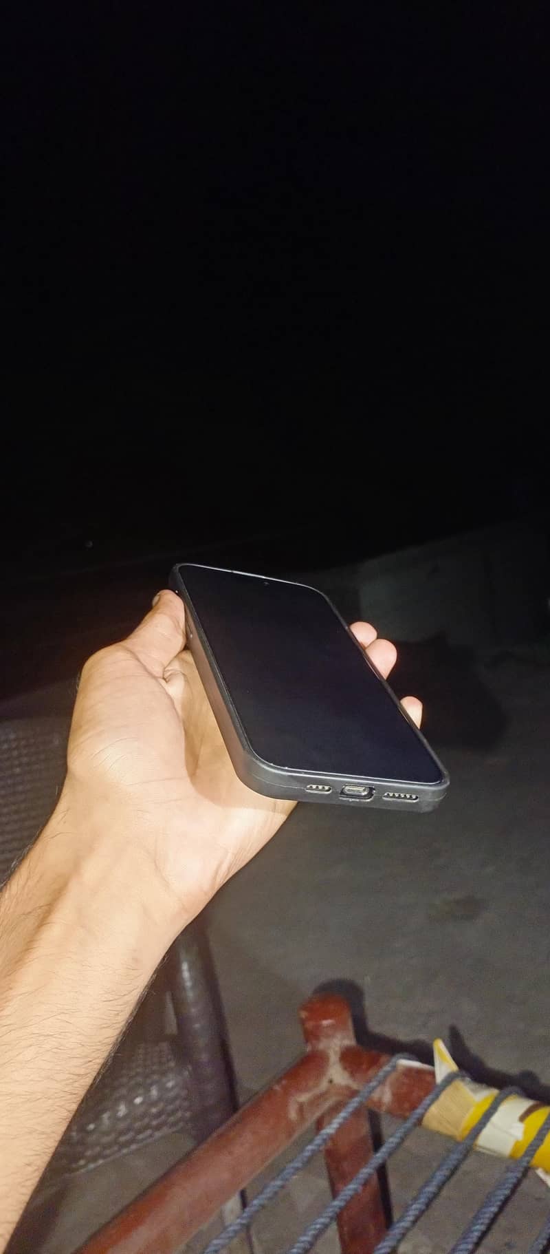Apple iPhone 15 Pro Max 2