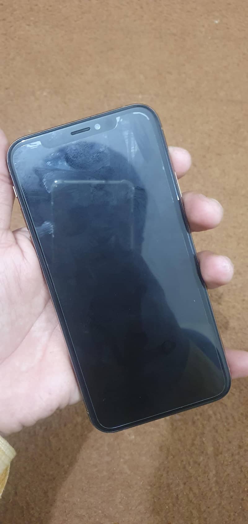 Apple iPhone XS 4