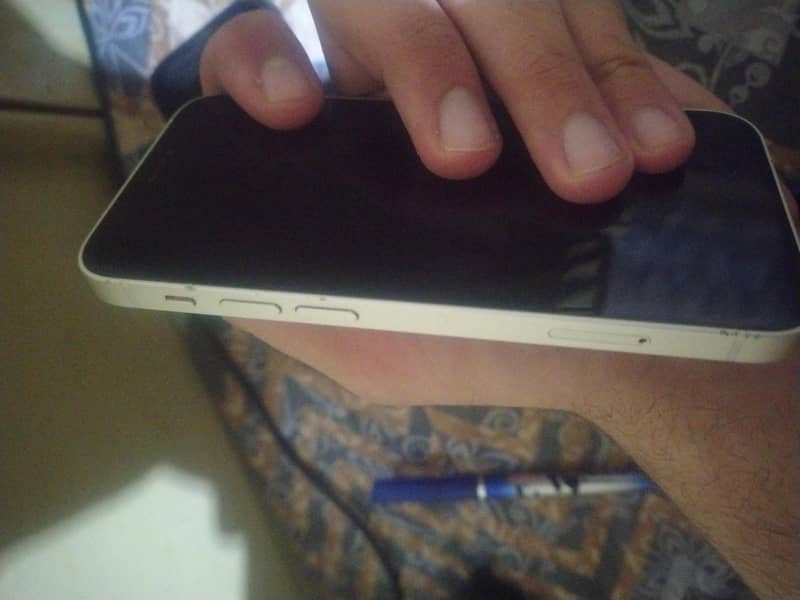 Apple iPhone 12 mini 3
