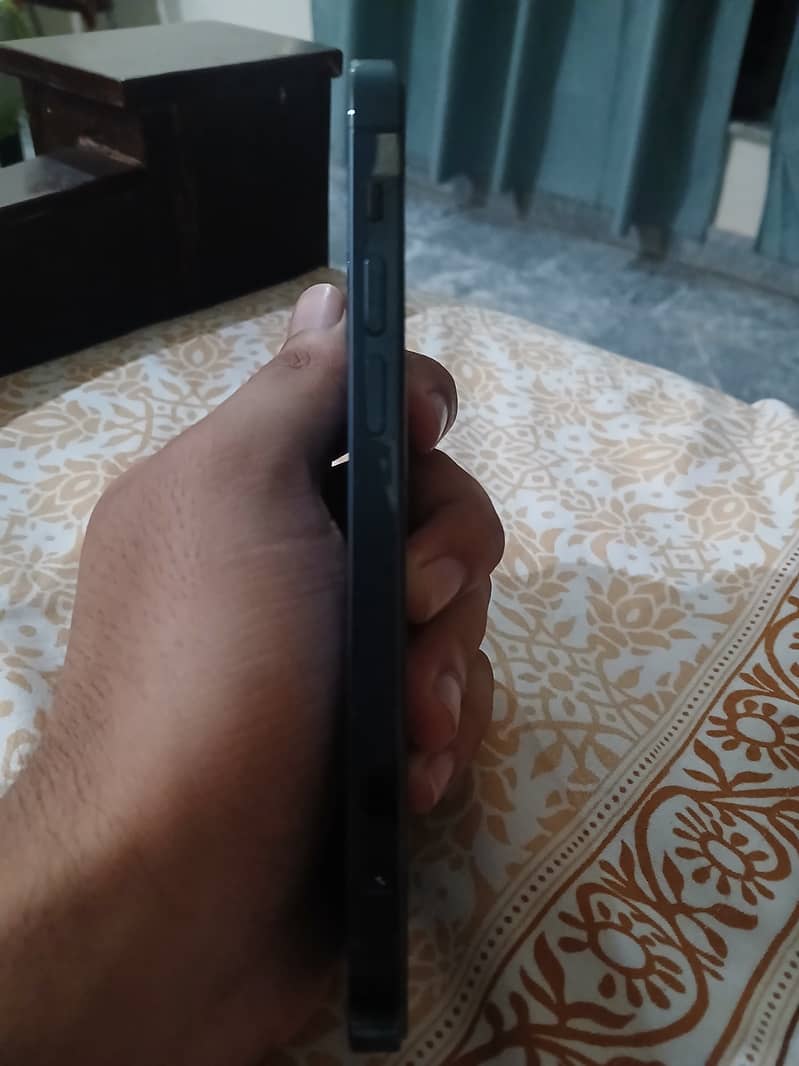 Apple iPhone 12 Pro 3