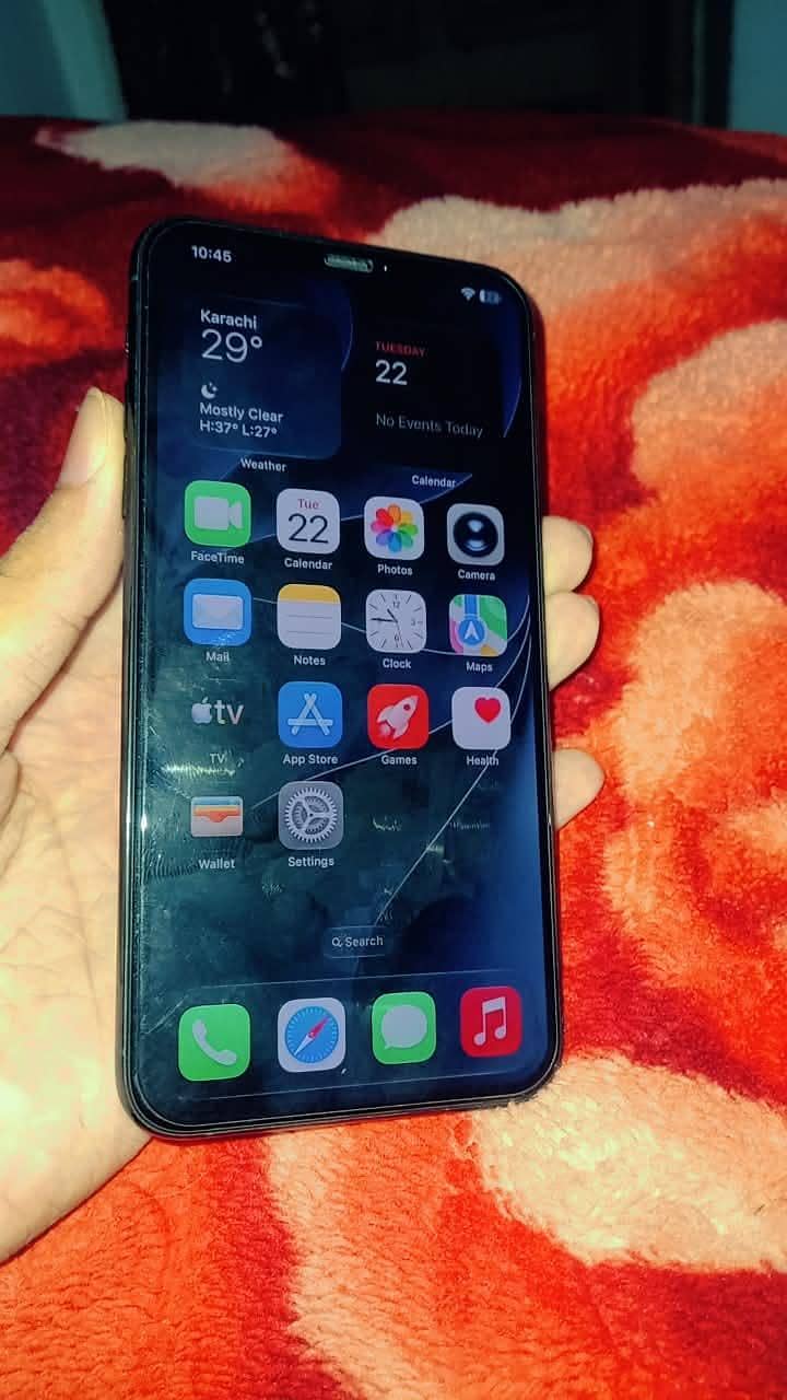 Apple iPhone 11 Pro Max 1