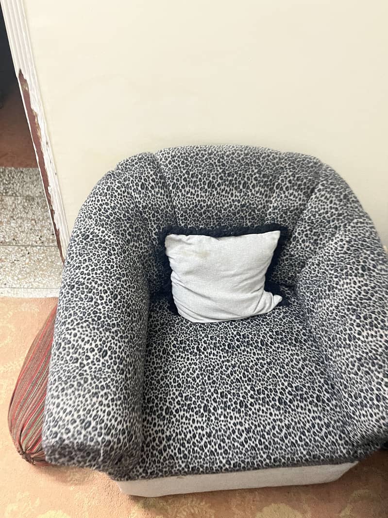 5 seater sofa/sofa 0