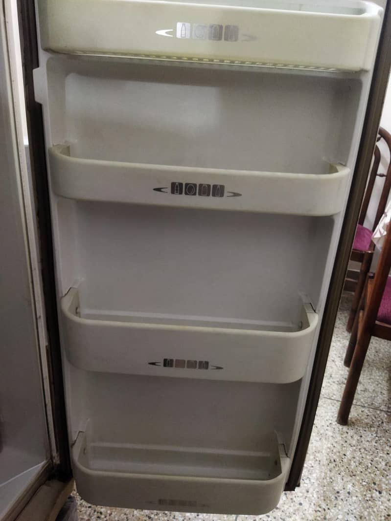 Dawlance Monogram Refrigerator 7