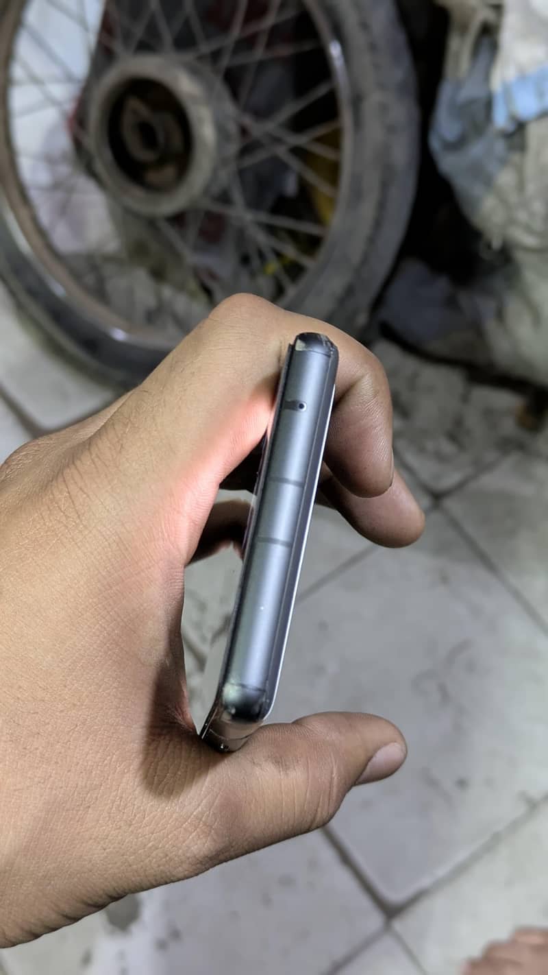 Google Pixel 7a 4