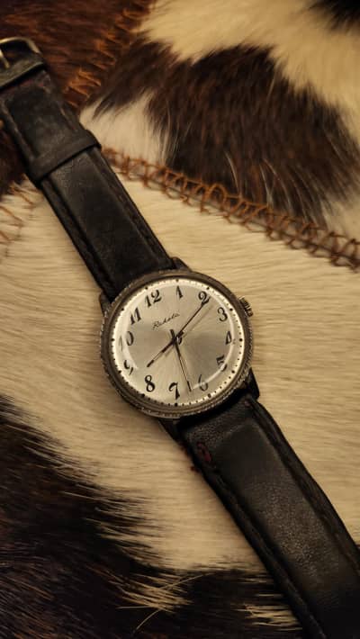 1983 raketa manual wind/ brush dial/ rado/rolex/omega/seiko/citizen