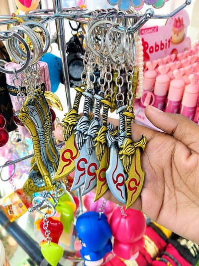 God of war keychain blades