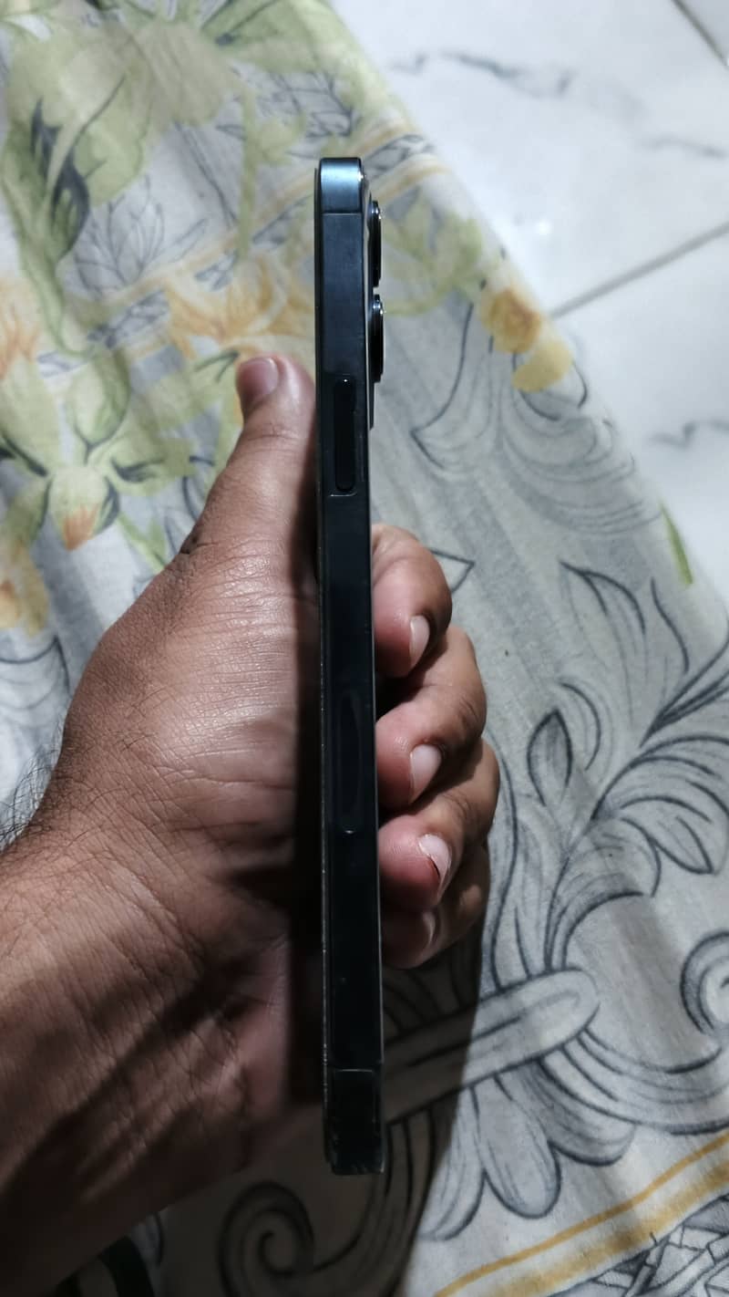 Apple iPhone 12 Pro Max 1