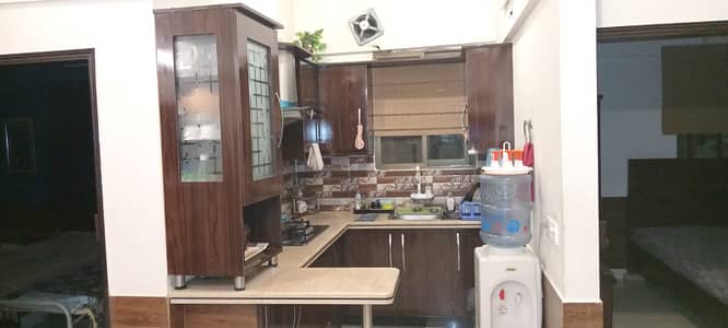 3BED DD FLAT AVAILABLE FOR SALE IN KINGS COTTAGES BLOCK-7 GULISTAN-E-JAUHAR KARACHI