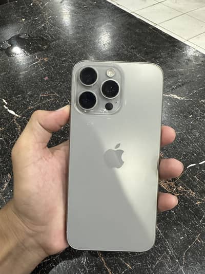 Apple iPhone 15 Pro Max dual physical
