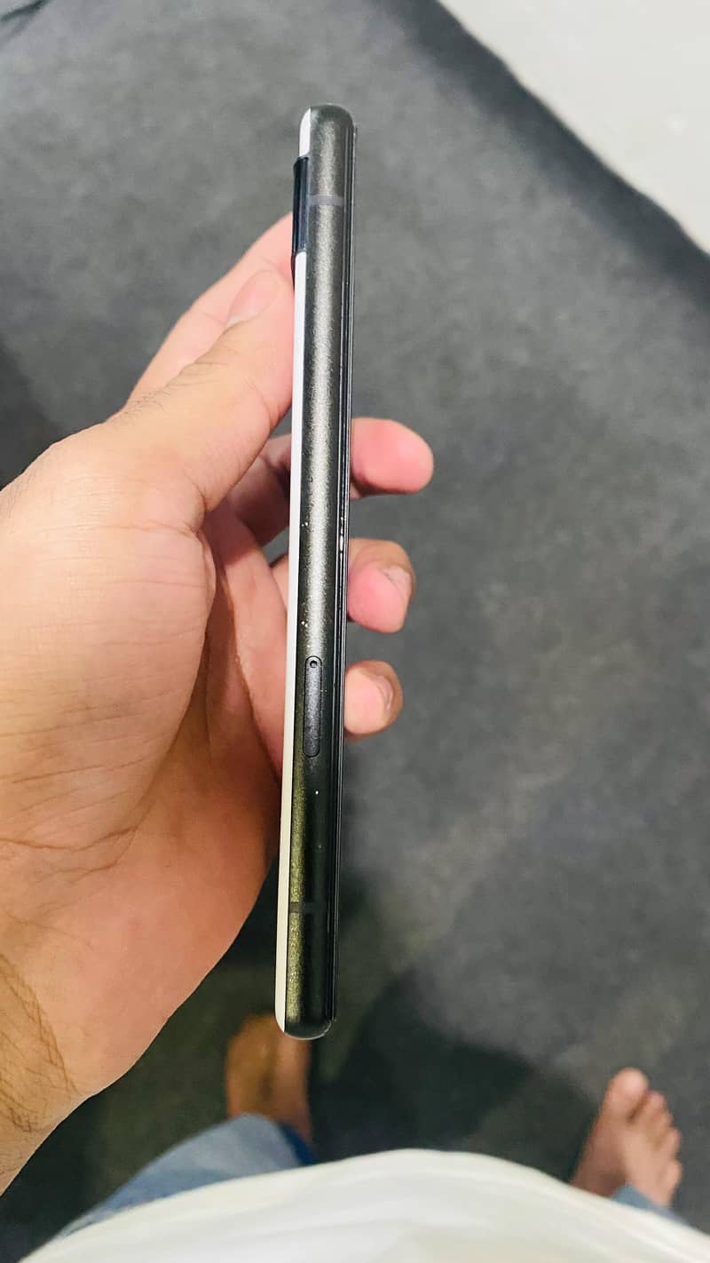 Google Pixel 6a 4