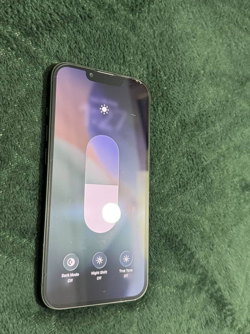 Apple iPhone 13 1