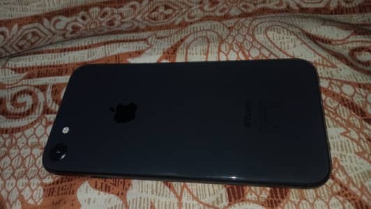 Apple iPhone 8