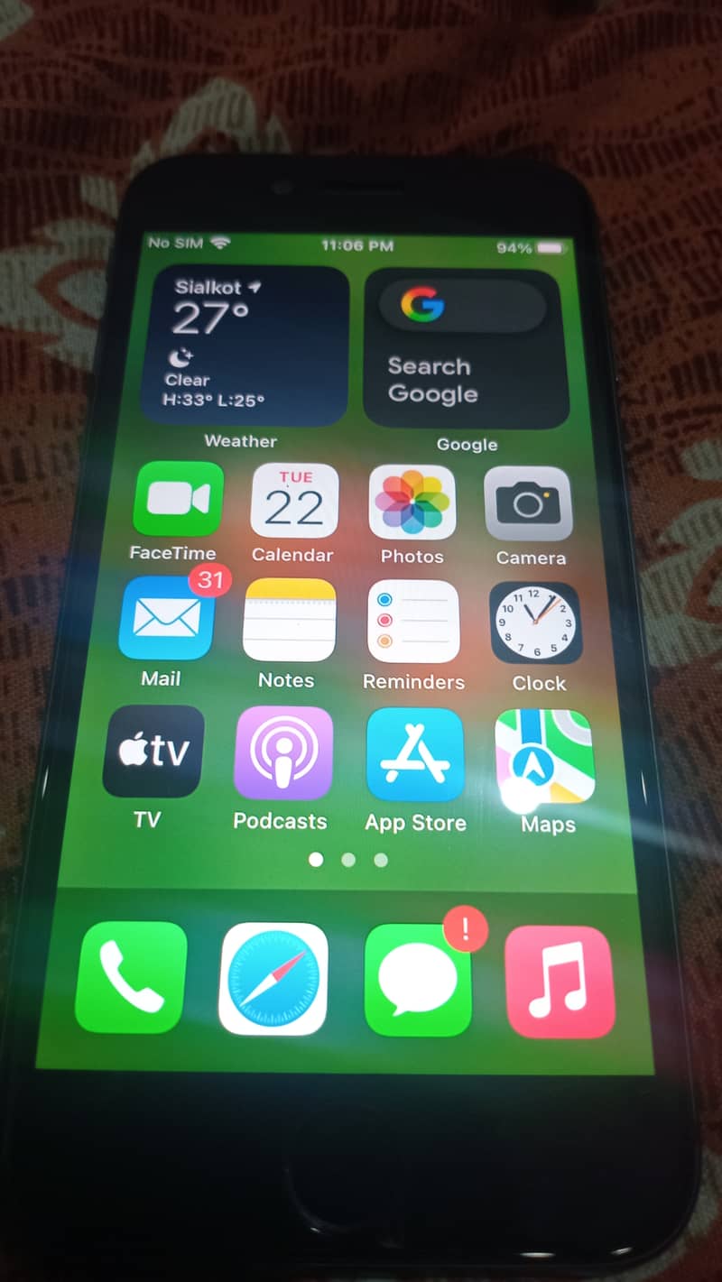 Apple iPhone 8 3