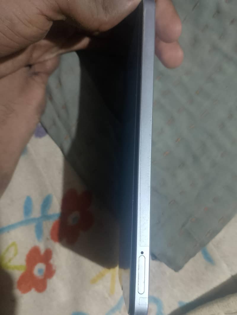 Realme Note 60 1