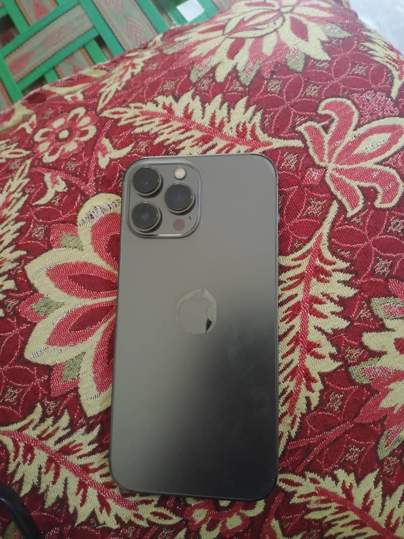 Apple iPhone 13 Pro Max 2