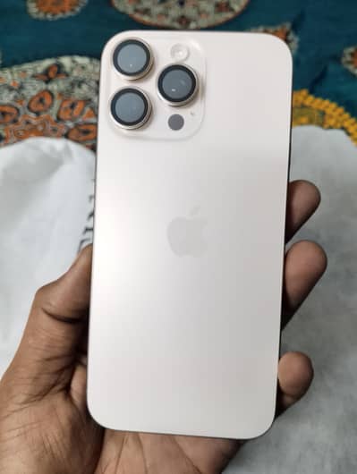 Apple iPhone 16 Pro Max